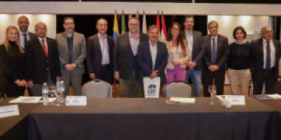El Primer Taller-Laboratorio "Diálogo para el Desarrollo y la Integración del Transporte Fluvial Sudamericano" reunió en Rosario a expertos internacionales.